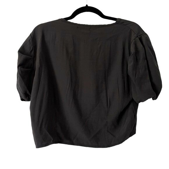 QED London Black Button Front Short Puff Sleeve Crop Top Size 10 - Picture 2 of 6